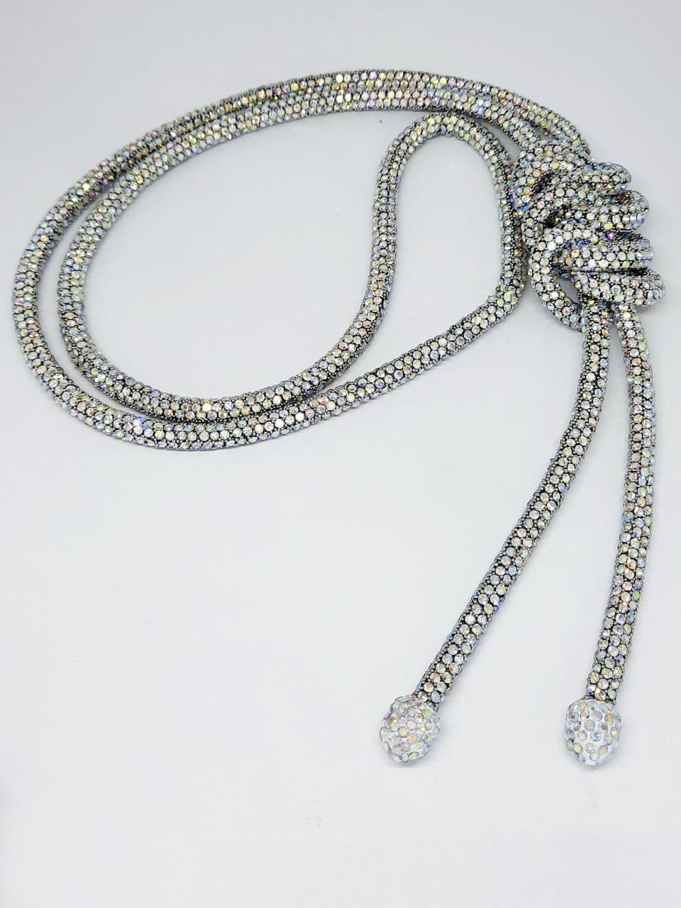 Фото -Подвески, бусы, цепи Жгут Даниэлла